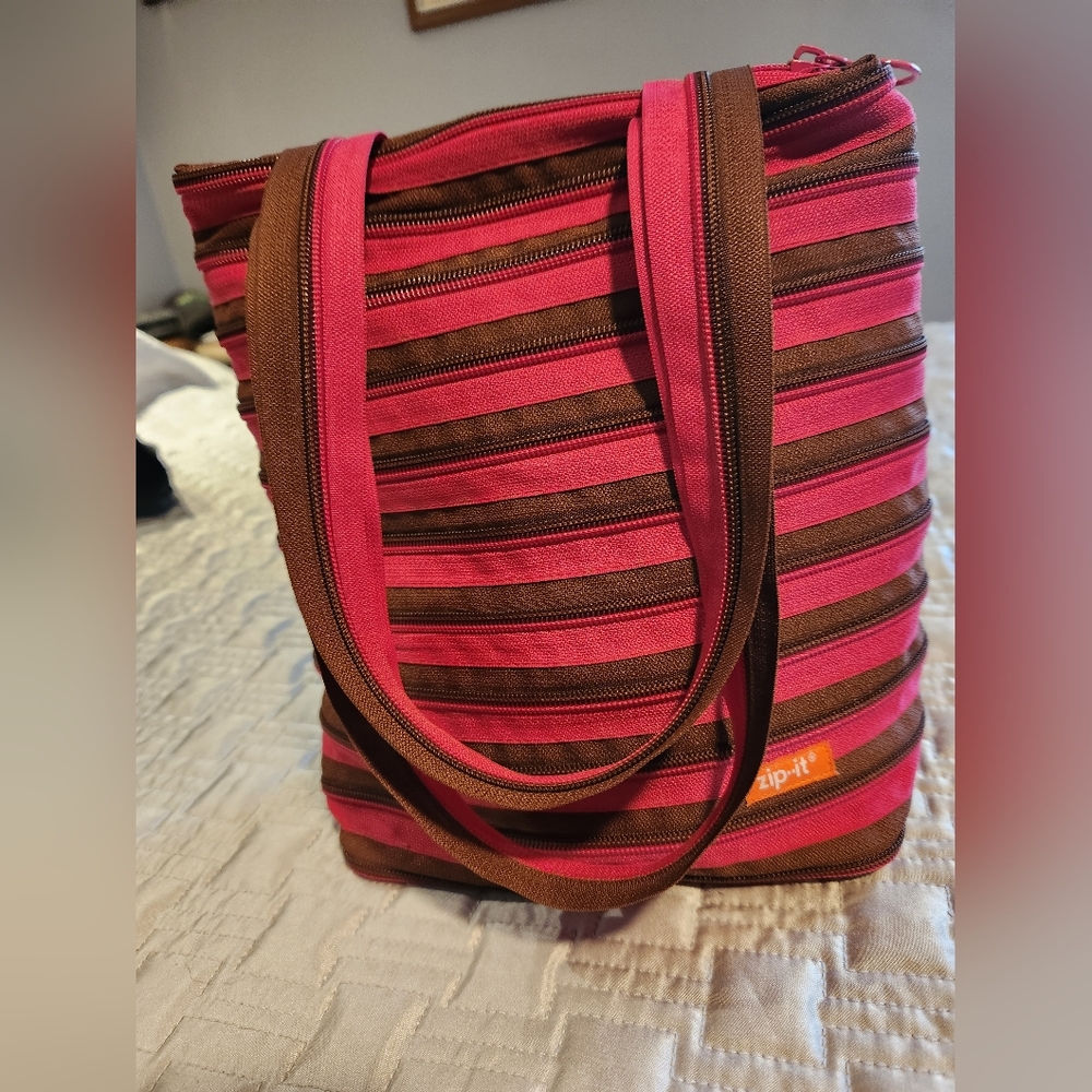 Zipit Tote Bag - Picture 3 of 6